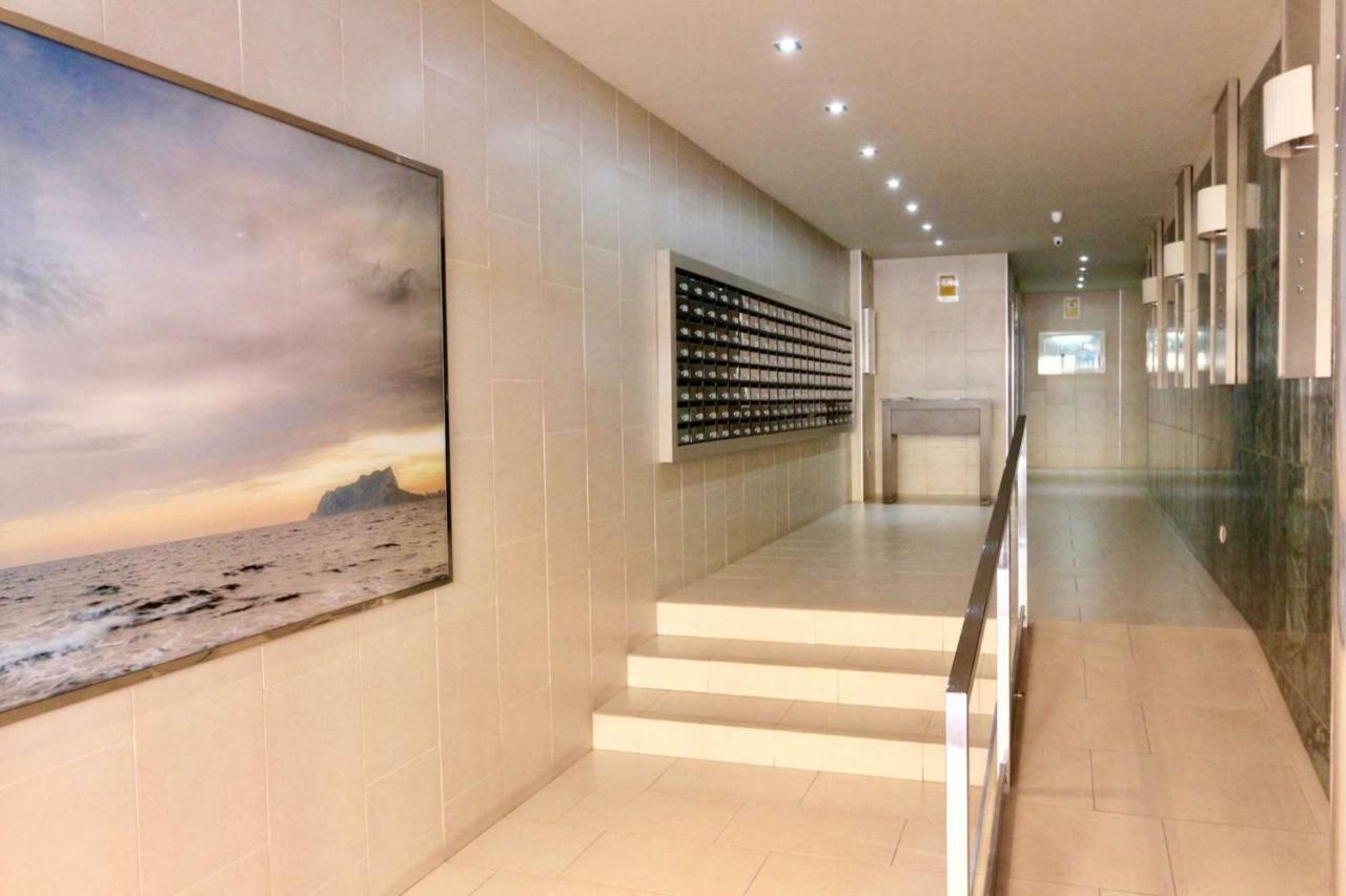 3- Bedroom Apartment In The Centre Of Calpe With Nice Living Room, 1 Bathroom. エクステリア 写真